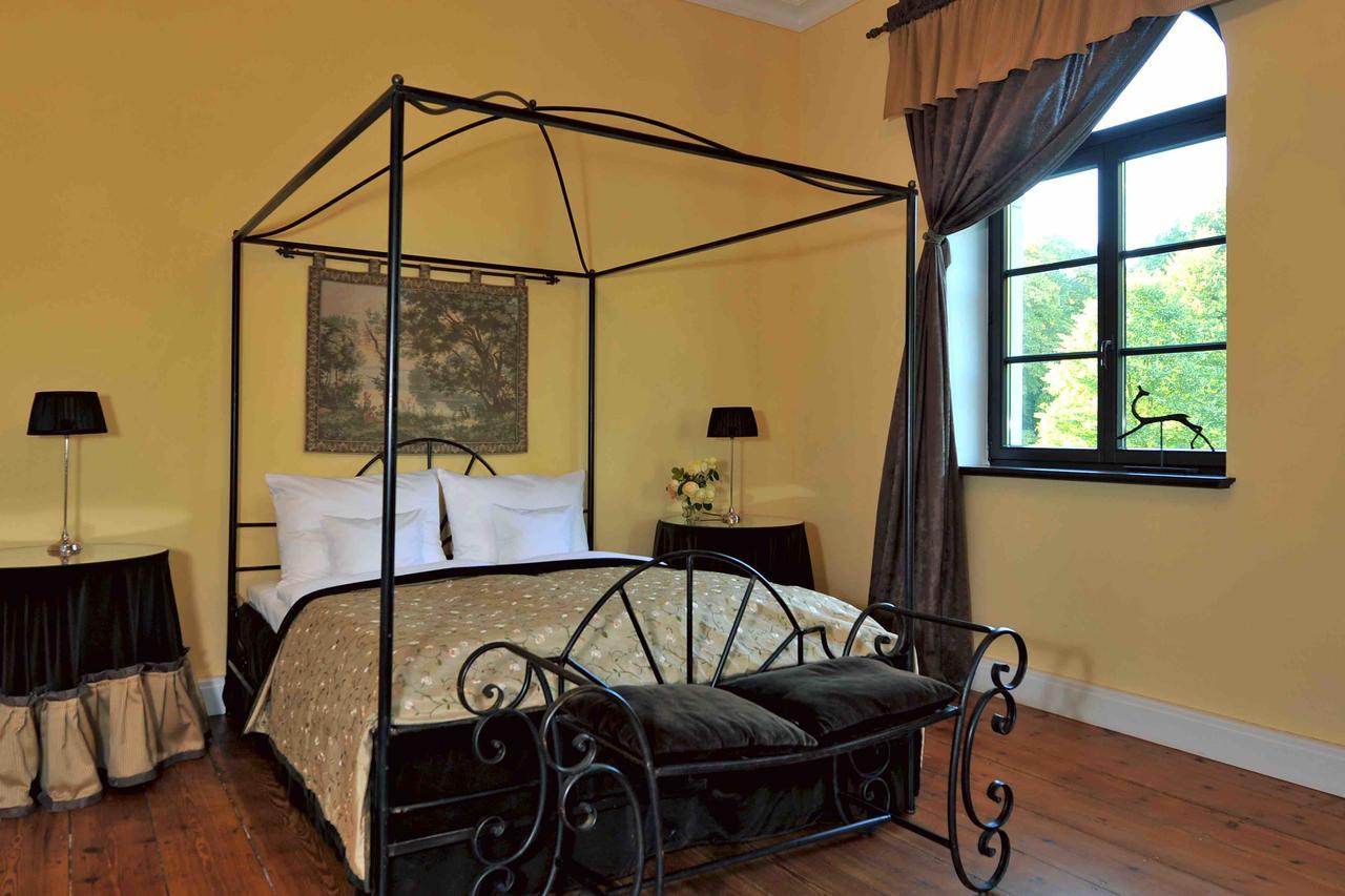 Schlosshotel Marihn מראה חיצוני תמונה